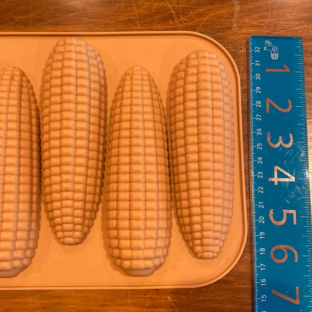 NWOT Silicone Ear of Corn Cake-Let Pan Gelatin Cornbread Thanksgiving Fun Picnic - Picture 6 of 7